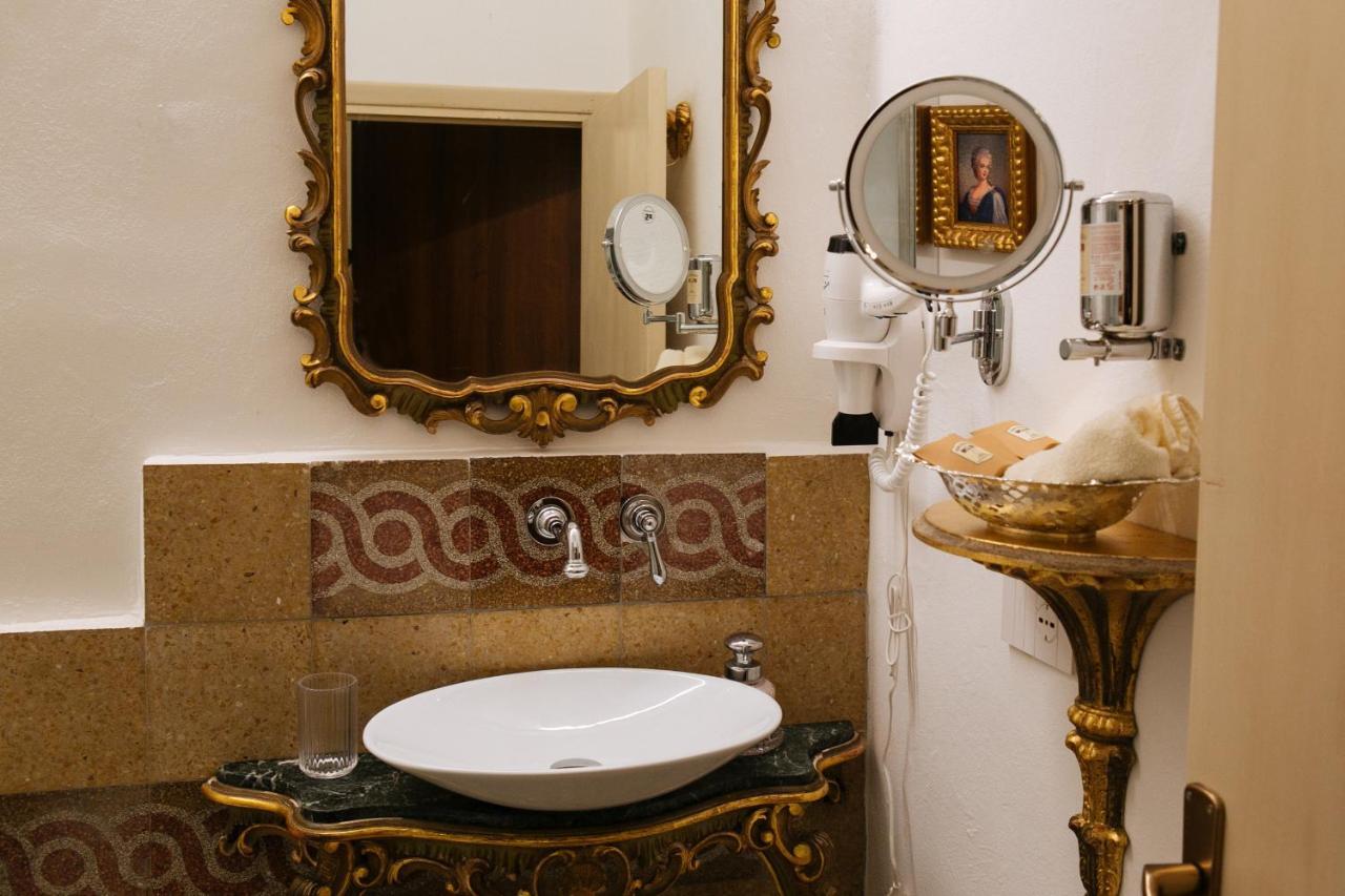 Executive Triple Room